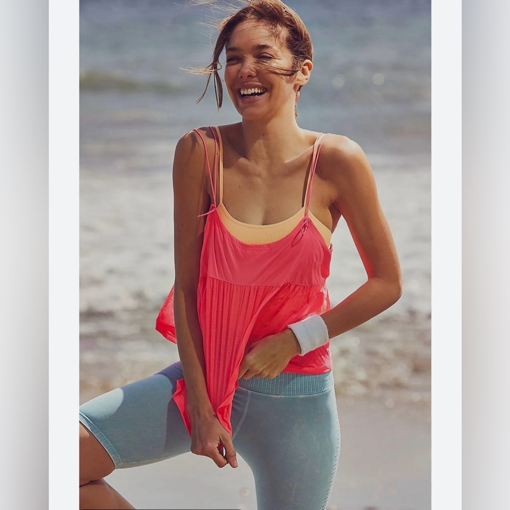 NWT Free People Movement sz medium “Catch My Drift Tank” in color Popsicle Pink